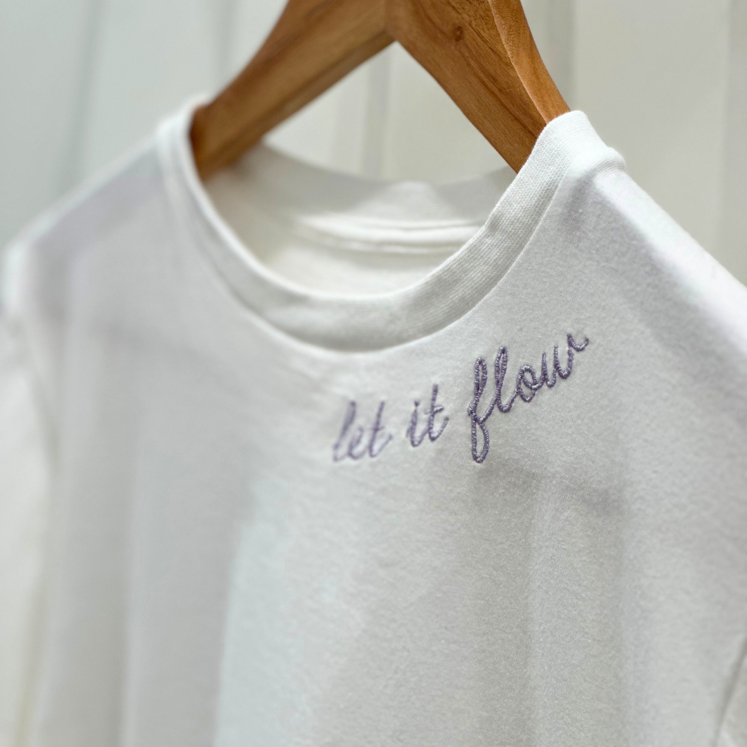 T-Shirt Bordada Let It Flow